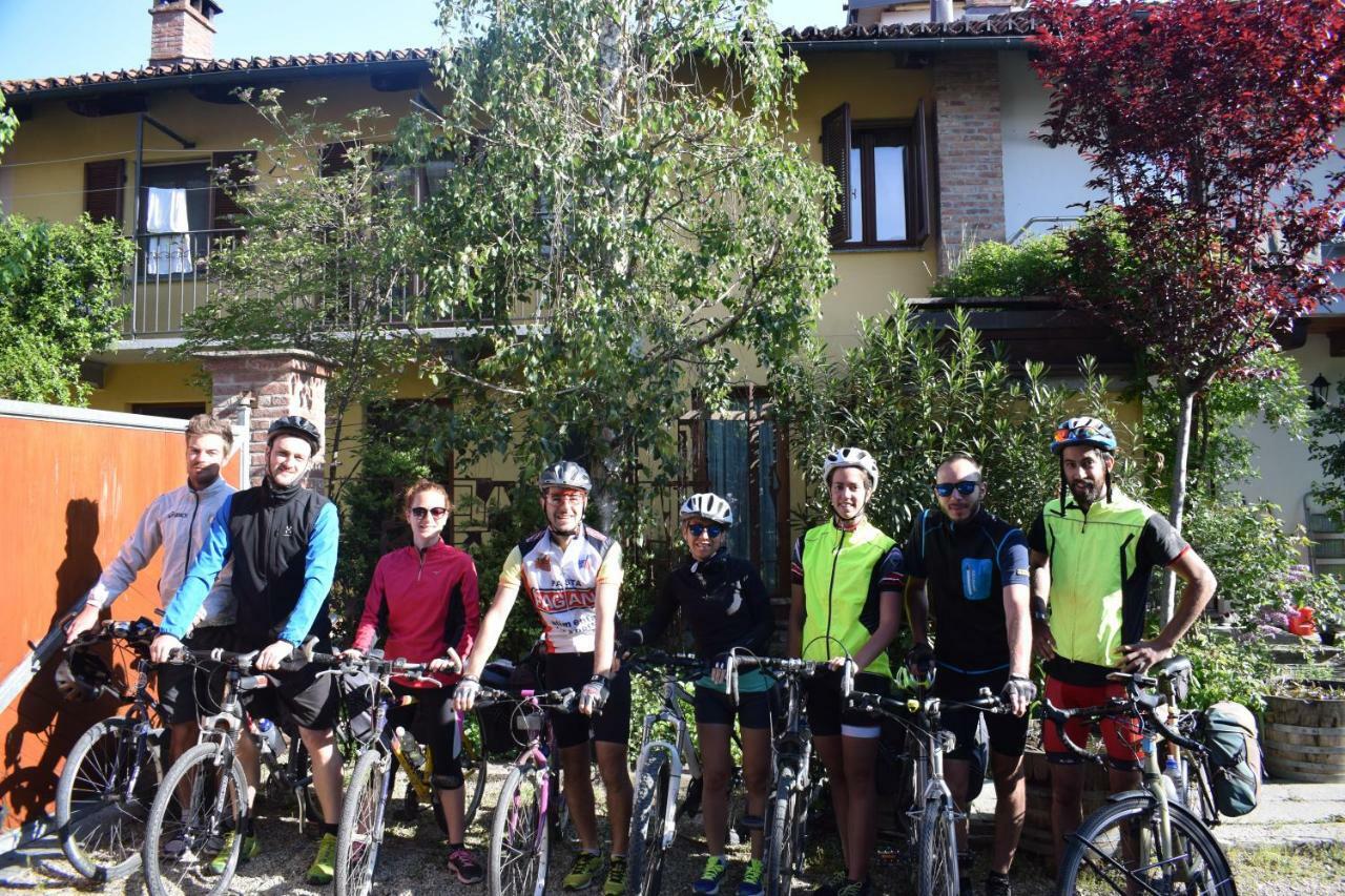 Agriturismo Casa De Colores Moretta Bagian luar foto